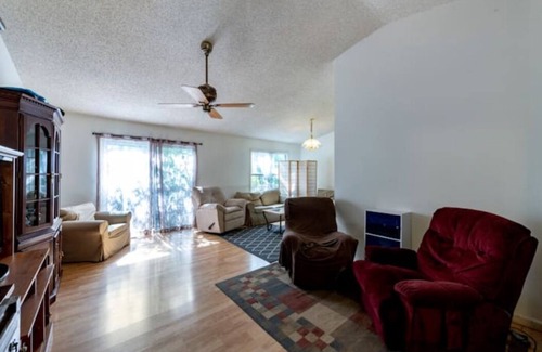 Idylwood House | Spacious Home by Tysons Corner