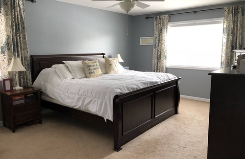 Gansevoort House | Spacious home close to Saratoga Race Course, Saratoga Lake, and Lake George!