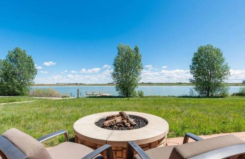 Centerra House | Spacious Home, Great Backyard with Mtn Sunset Views!