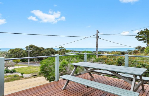 Surf Coast House | Spacious Home in Point Roadknight