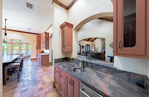 Athens House | Spacious home located on 76 acres nestled on a pond.