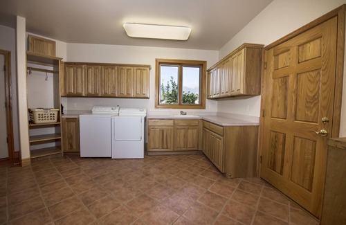 Hillside House | Spacious Home-Mountain & Valley Views - Dark Sky