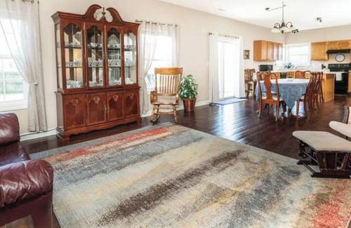 Bloomington House | Spacious Home on the Southside