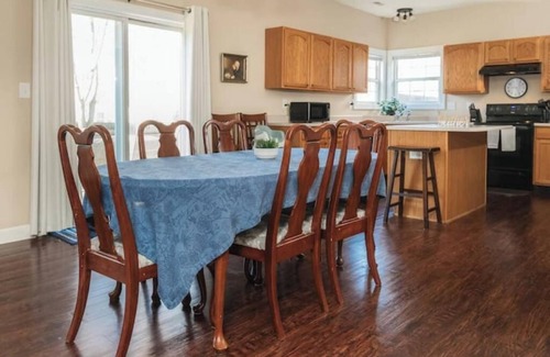 Bloomington House | Spacious Home on the Southside