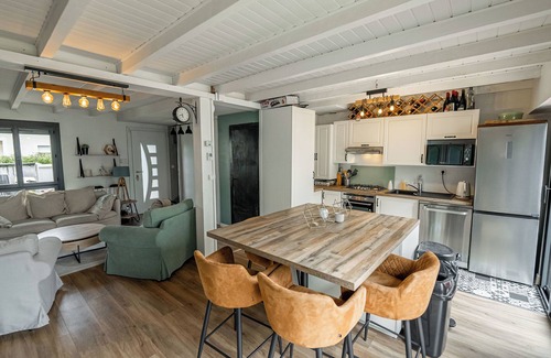 Lestonat - Monsejour House | Spacious home w/garden in Bordeaux
