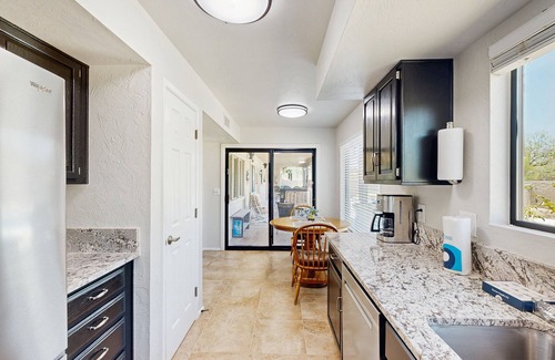 Tanque Verde House | Spacious home w/private heated pool, large yard, mountain views, work desk
