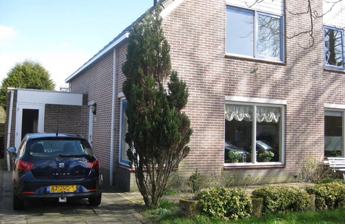 Bergen House | Spacious home with all conveniences.