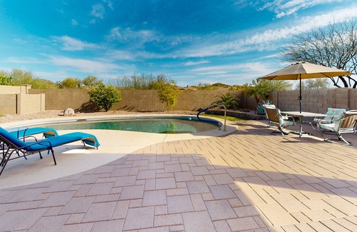 Gold Canyon House | Spacious home with private pool, enclosed yard, patio, firepit, & washer/dryer