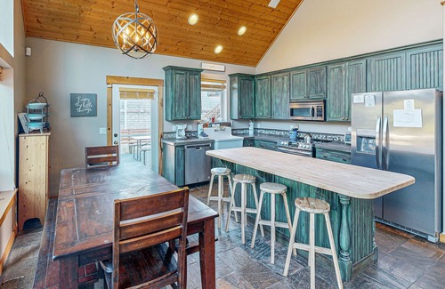 Kiwanda Shores House | Spacious Home with Private Hot Tub & Ocean Views - One Block to the Beach