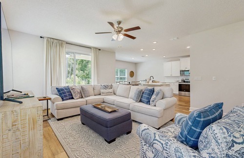 St. Augustine House | Spacious home with private patio, full kitchen, WIFI and W/D