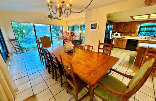 Dunnellon House | Spacious Homey Blue Cove Canal Pool Home on Rainbow Spring River near Swampys!