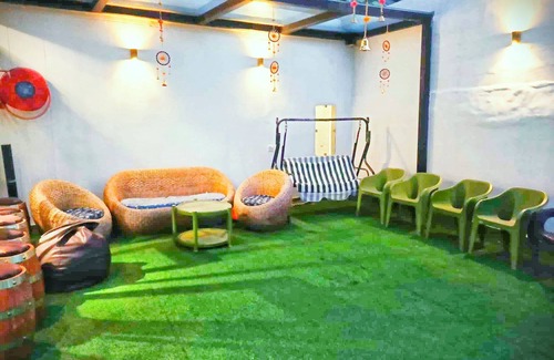 Rishikesh Hotel | Spacious hotel in serene Rishikesh with fitness room, WiFi, AC