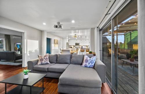 Logan Heights House | Spacious House close to Petco Park and Gaslamp