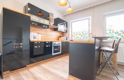 Heerdt Apartment | Spacious House