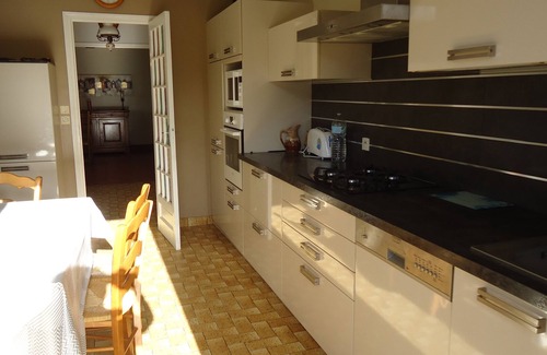 Trelevern Villa | Spacious house for 6 people, 2 km from the sea, 4 bedrooms, large garden