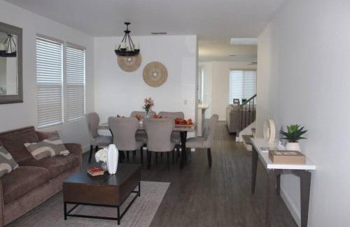 Linda House | Spacious House in Marysville 9 minutes to Hard Rock Casino Wheatlan