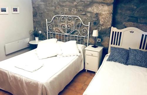 Molinaseca House | Spacious House in Molinaseca with Mountain View