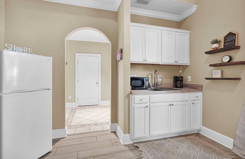 Yulee House | Spacious house just minutes from the beach and downtown