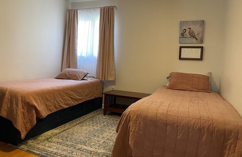 Downtown House | Spacious house minutes from Downtown: ten beds, hot tub and more!