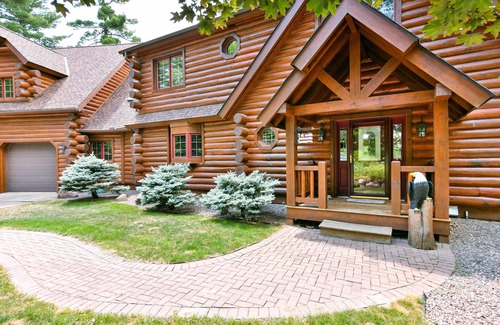 Brill Cabin | Spacious House w/Boat Dock on Red Cedar Lake