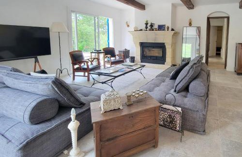 Bagnols-en-Foret House | Spacious house with pool in Bagnols en Forêt