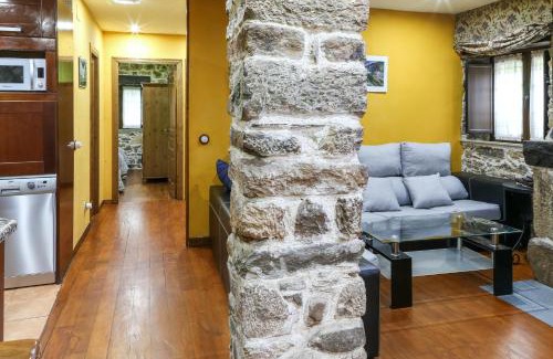 Yerbo House | Spacious House with Jacuzzi, Mountain View near Tineo