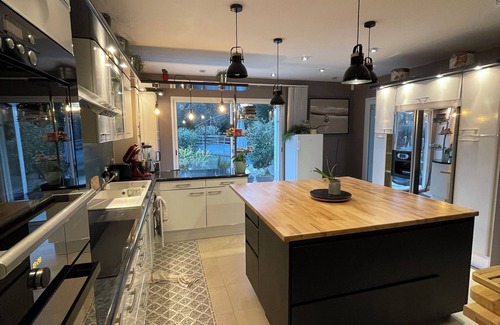 Vesseaux House | Spacious house with pool and garden ideal for family holidays