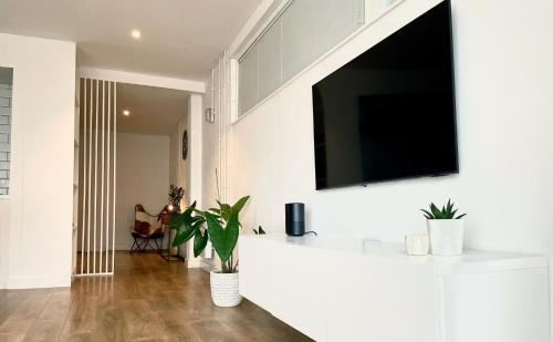 Deptford Apartment | Spacious Industrial style Apartment