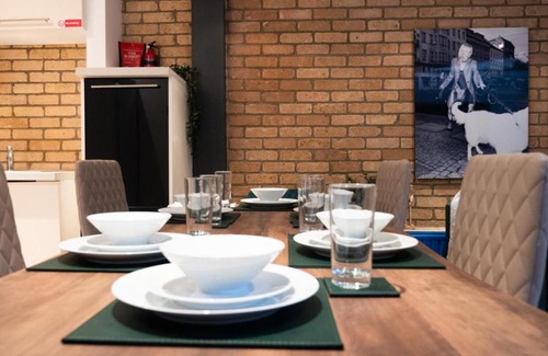 Cathedrals Apartment | Spacious, Industrial, Zone 1, 2 Bed Central London