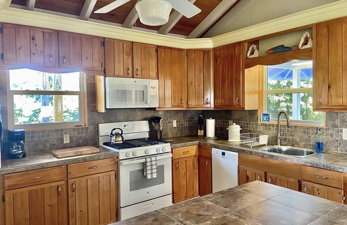 Lubbers Quarters Cay House | Spacious island home, Boat Slip, Golf Cart, Kayaks