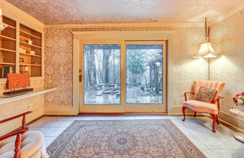 Jamestown House | Spacious Jamestown Home Near Nat'l Comedy Center!