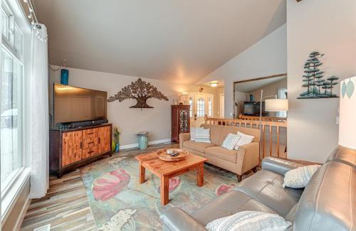 Nikiski House | Spacious Kenai Vacation Rental with Lake Access!
