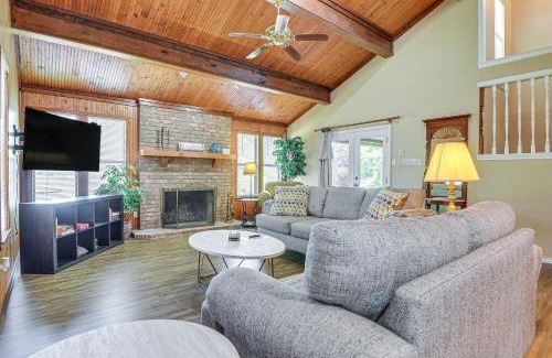 Granbury House | Spacious Lake Granbury Home with Deck and Boat Dock!