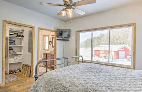 Harshaw House | Spacious Lakeside Family Home on Big Bearskin Lake