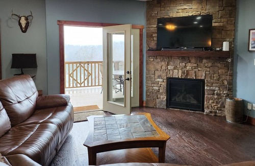 Andersonville Condo | Spacious lakeview condo with designated boat slip, multiple decks