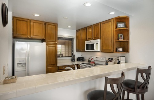 Poipu House | Spacious Lanai and Poolside Condo in Poipu Kai Resort—Perfect for Relaxation!