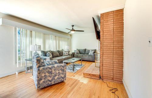 Lexington House | Spacious Lexington Abode with Pool Table and Fireplace