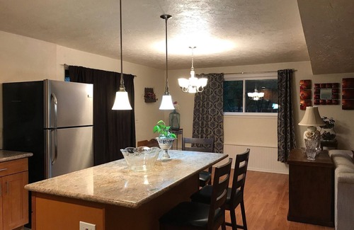 North Juanita House | Spacious living space