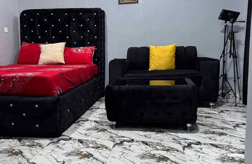 Bakilid Cabin | Spacious lodge in terrific Mandaue City with AC, WiFi