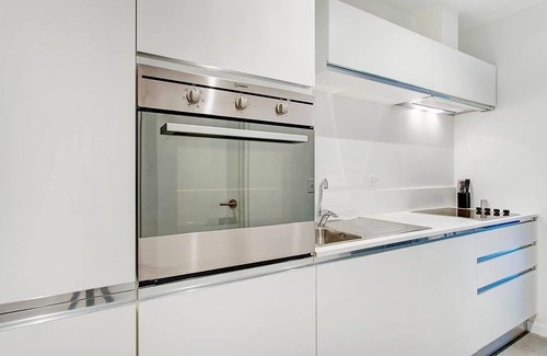 International District Apartment | Spacious Loft in Heart of Montreal, Prime Location!