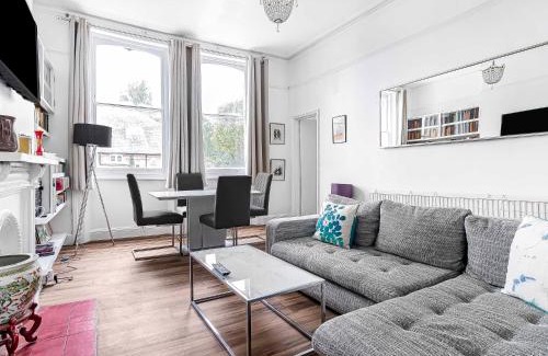 Gospel Oak Apartment | Spacious London Flat Near Primrose Hill & Camden Pass the Keys