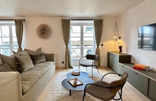 Odeon Apartment | Spacious Luxembourg Garden Family Flat