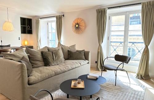 Odeon Apartment | Spacious Luxembourg Garden Family Flat