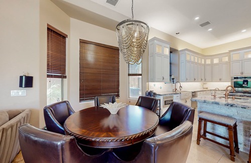 Queen Creek House | Spacious & Luxurious oasis w/saltwater pool, hot tub, outdoor kitchen & sauna