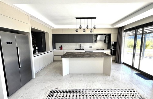 Dalyan City Center Villa | Spacious luxury 5-bedroom villa in wonderful Muğla with AC