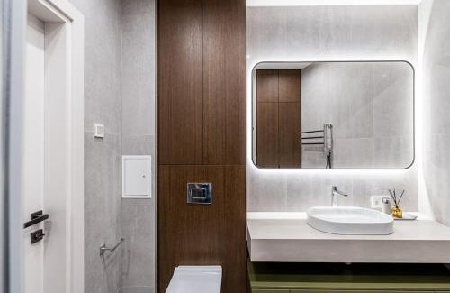 Uzupis Apartment | Spacious luxury apt w/river view/terrace Paupys