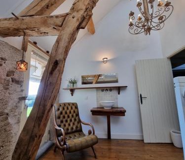 Chalmoux House | Spacious luxury farmhouse