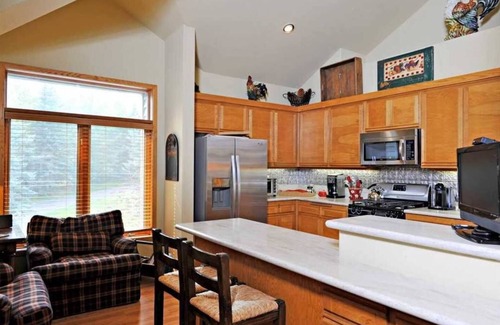 Elkhorn Village Condo | Spacious Luxury Sun Valley Condo - The Legends
