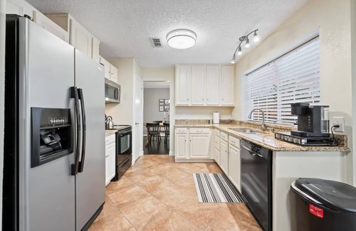 North Richland Hills House | Spacious Modern Home w/Pool Hot Tub Game Room