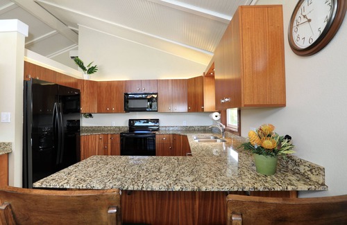 Kihei House | Spacious Maui Beach House, Private Pool, AC, Sleeps 6